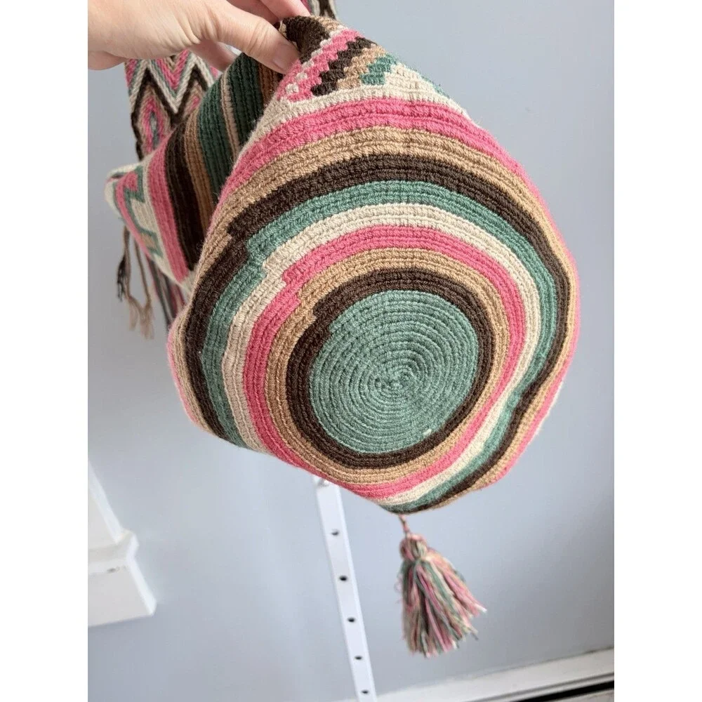 WAYUU Colombian Handmade Mochila Crossbody Bag One of a Kind Boho